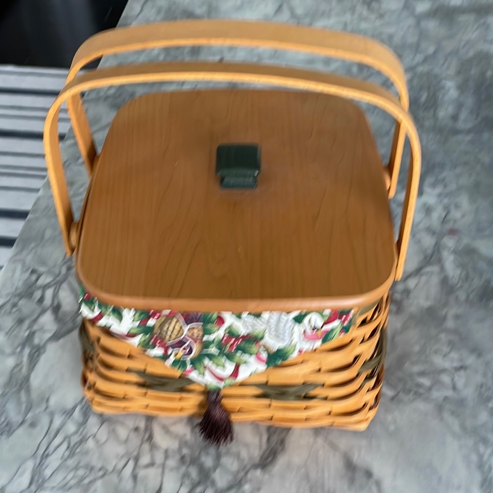 Longaberger Deck The Halls Basket combo